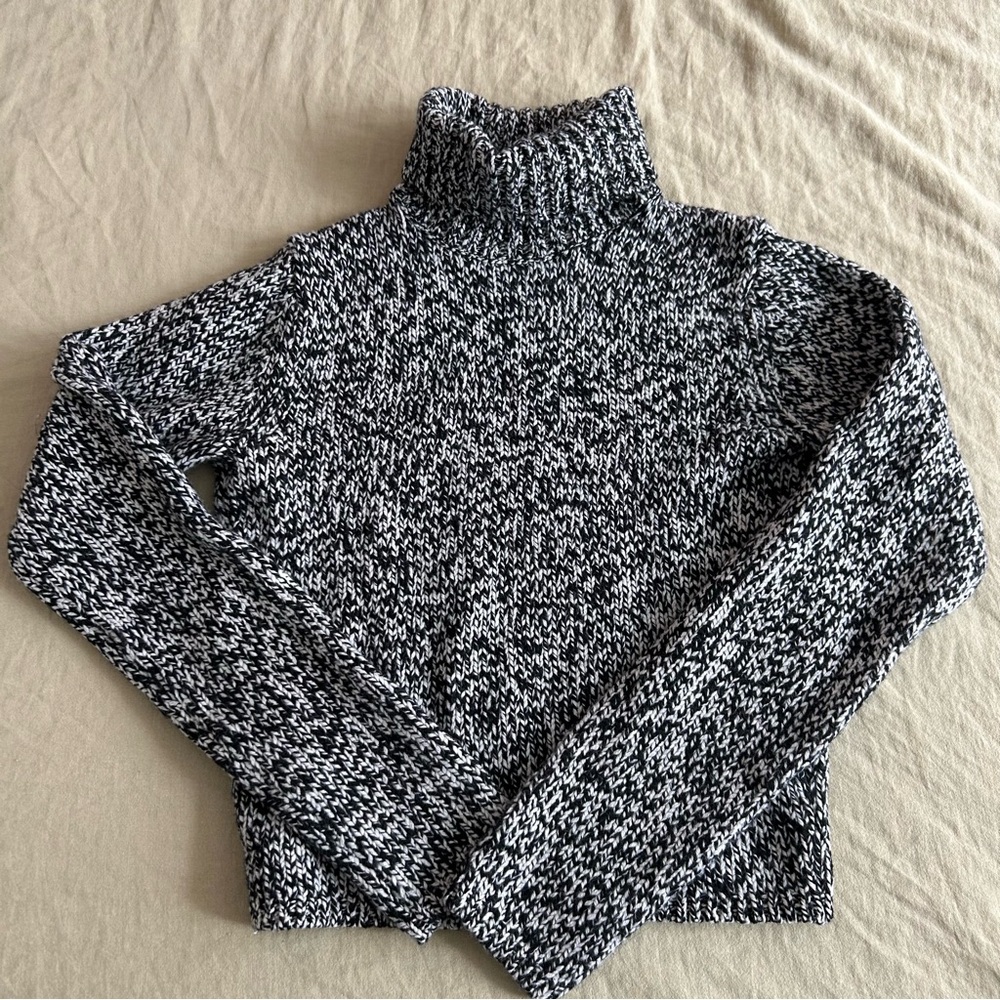NWOT Club Monaco Black & White Marled Turtleneck Sweater